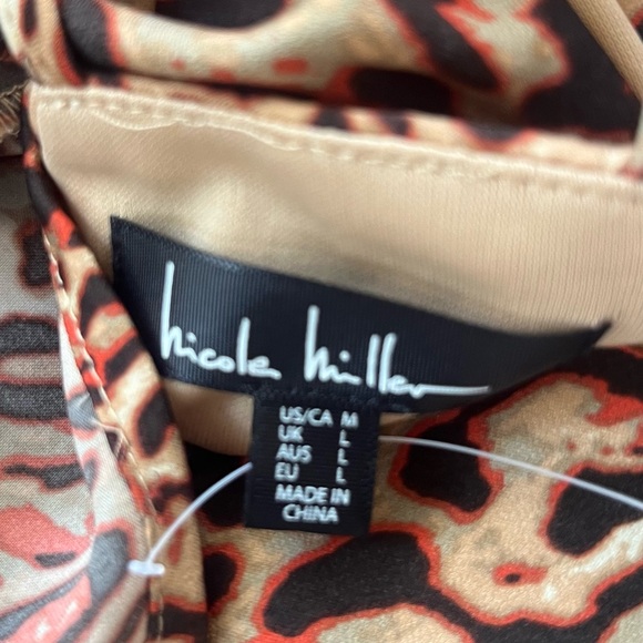 Nicole Miller Women’s Satin Spaghetti Strap Animal Print Maxi Size Medium - Picture 6 of 7